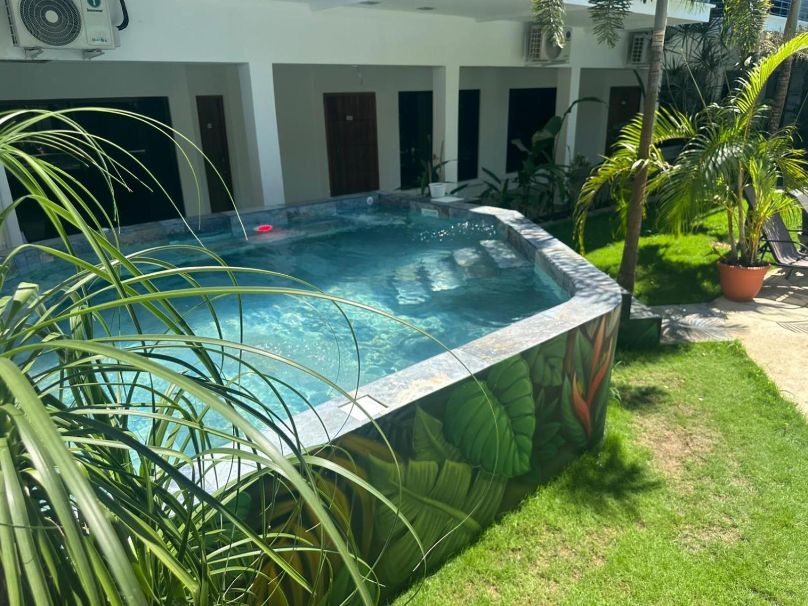 Private Fully Furnished Home At Wide Mouth Frog Hostel Quepos Esterno foto