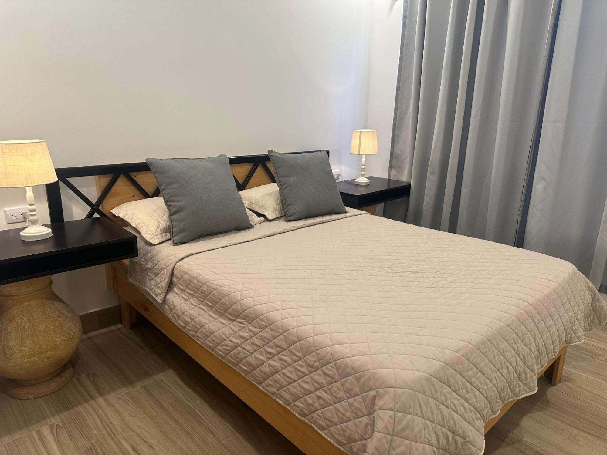 Private Fully Furnished Home At Wide Mouth Frog Hostel Quepos Esterno foto